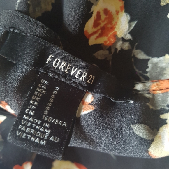 Floral Top from Forever 21 - Picture 3 of 3